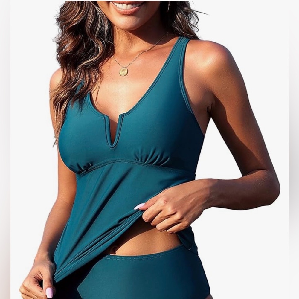 NWT ZAFUL swimsuit  Top